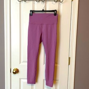 Lululemon Wunder Under leggings Everlux 25” size 8
